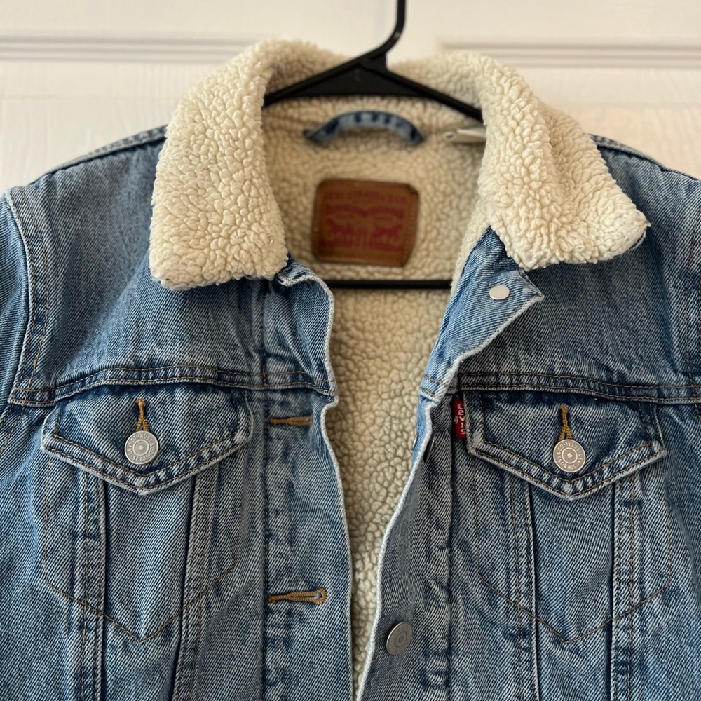 Levi's Denim Jacket with Sherpa Lining